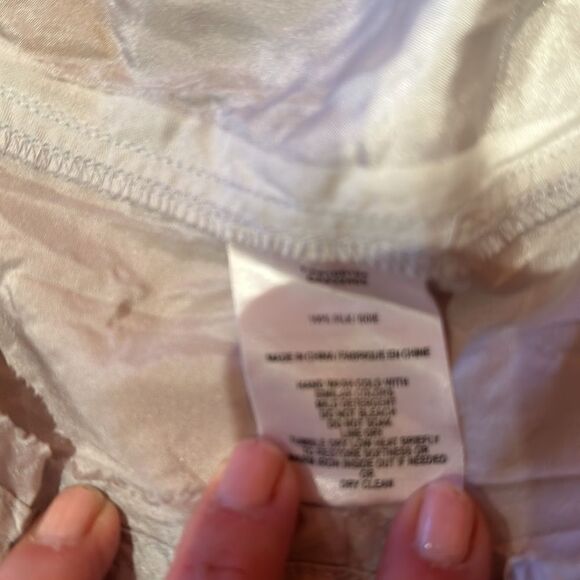 Gigi Silk Top NWOT - Picture 5 of 6